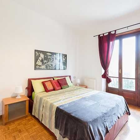 Apartamento Casa Dei Puzzle - Jigsaw House Turín Exterior foto